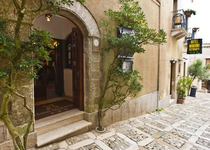 Hotel Moderno