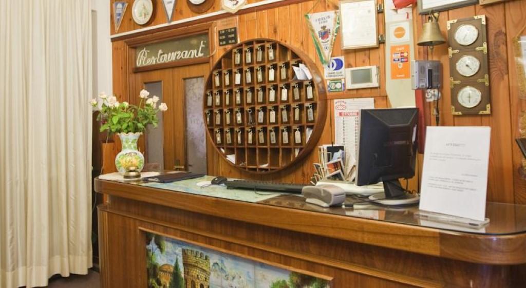 Hotel Moderno